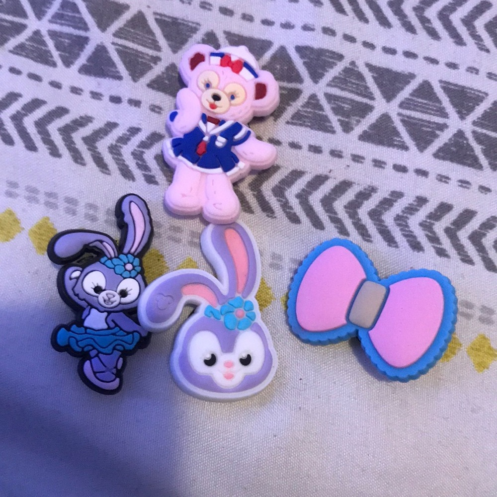 Croc charms